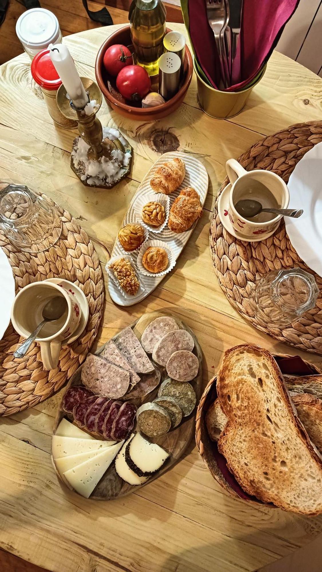 Les Magranes Bed & Breakfast Argelaguer Eksteriør bilde